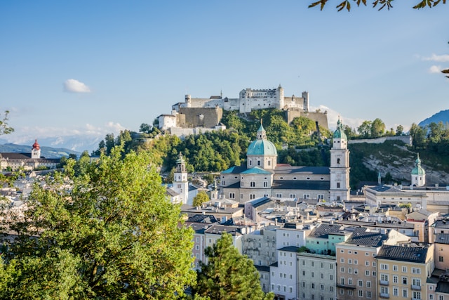 © Leonhard Niederwimmer / Unsplash Tourismusperspektive Salzburg 2040 – Strategie für ganzheitlichen Qualitätstourismus